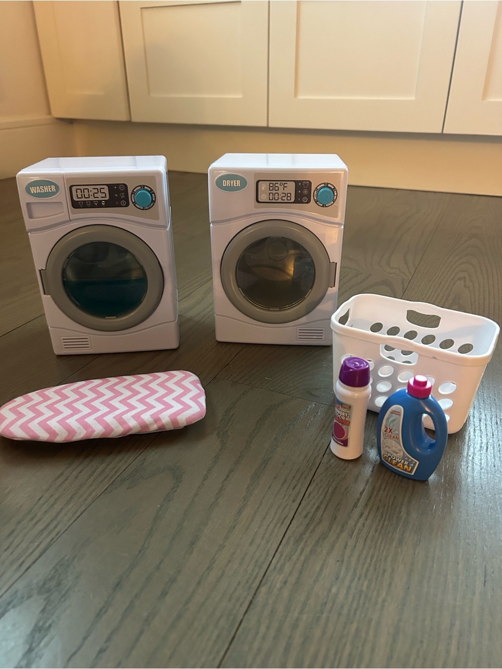 Kids Pink Chevron Laundry Playset with Mini Washer & Dryer